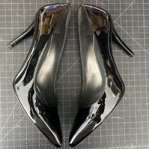 Stuart Weitzman, black leather power pumps - Picture 4 of 6